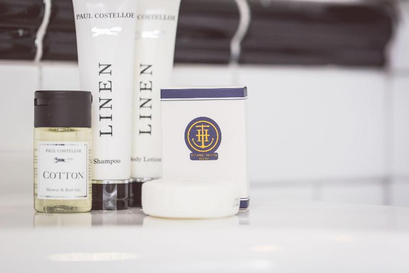 חדר סופריור עם מיטת קינג, Titanic Hotel Belfast