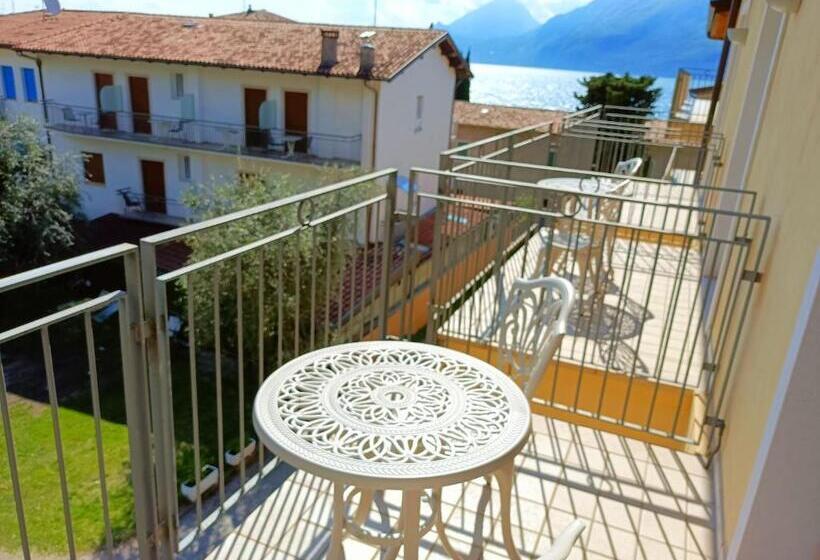 غرفة كمفورت مطلة على الجبل, Villa Isabella