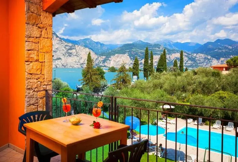 デラックススイート, Villa Isabella