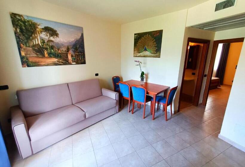 جناح مطل على البحيرة, Villa Isabella