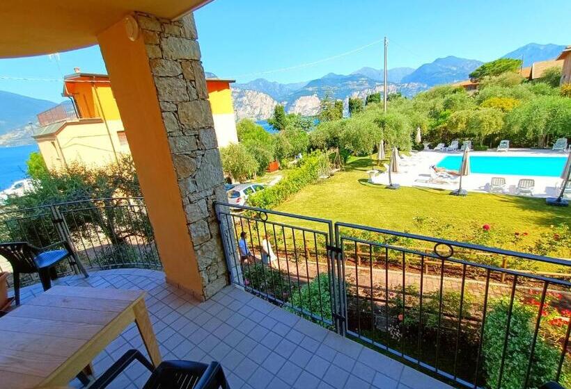 جناح مطل على البحيرة, Villa Isabella