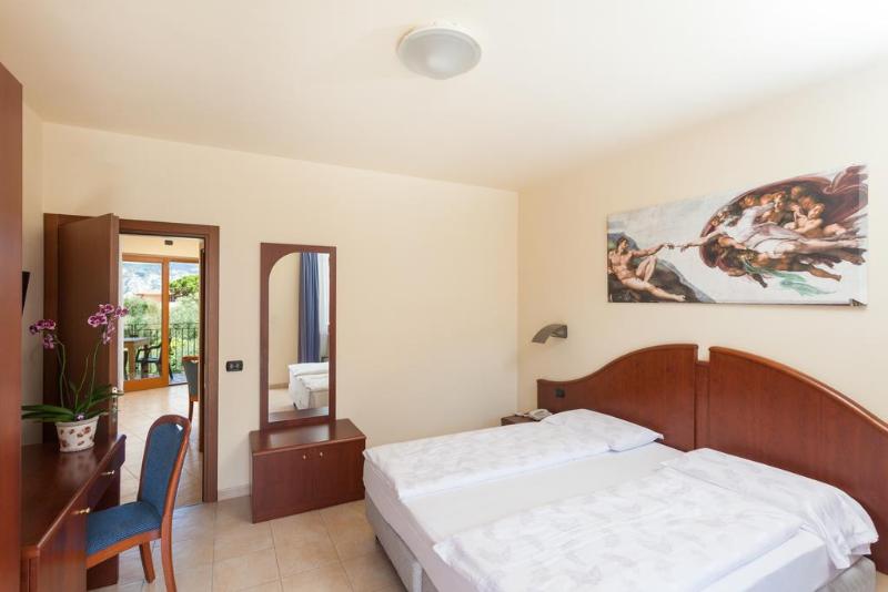 جناح مطل على البحيرة, Villa Isabella