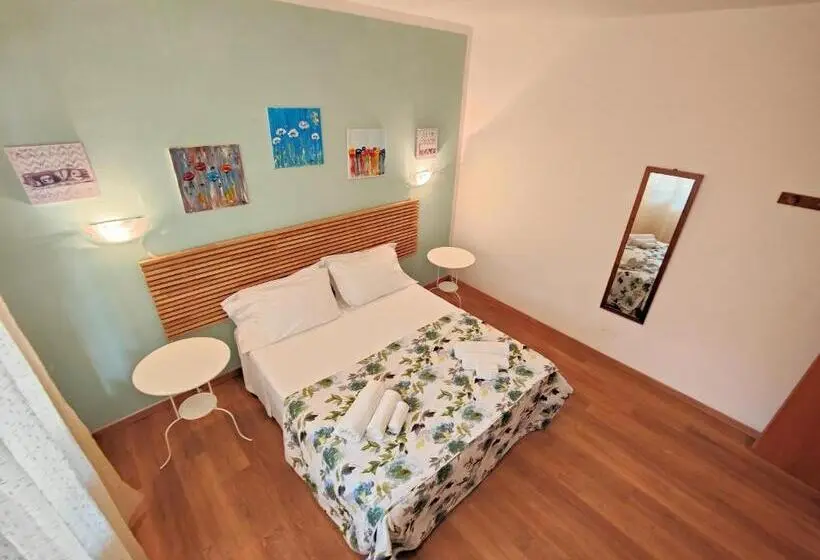 Huoneisto 1 Makuuhuone, Le Dune Ground Floor Apartments   Futura Cav