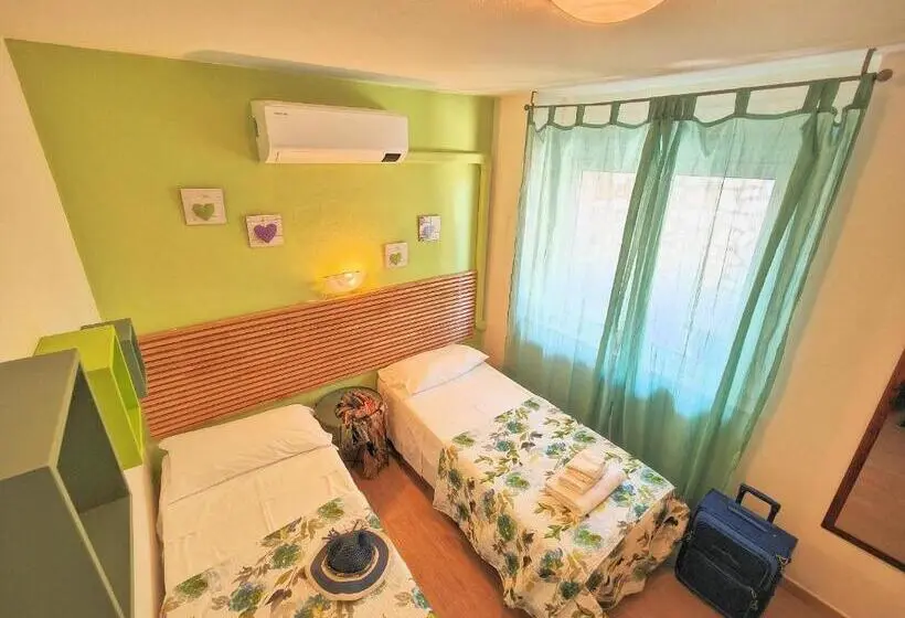Huoneisto 2 Makuuhuonetta, Le Dune Ground Floor Apartments   Futura Cav