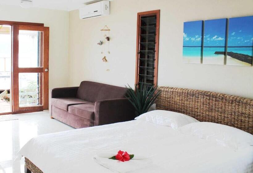 استودیو استاندارد با چشمانداز استخر, Vanuatu Beachfront Apartments