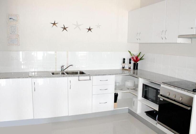 2 Bedroom Apartment Pool View, Vanuatu Beachfront Apartments