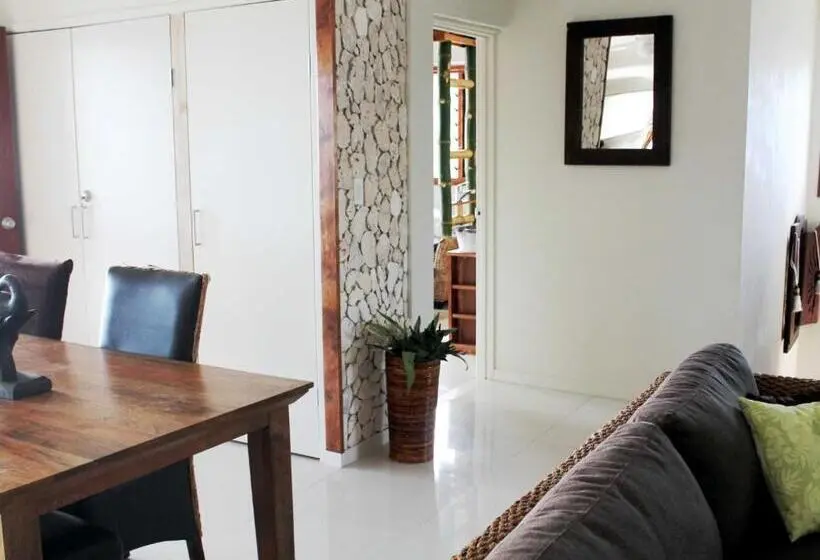 1 Bedroom Penthouse Apartment, Vanuatu Beachfront Apartments