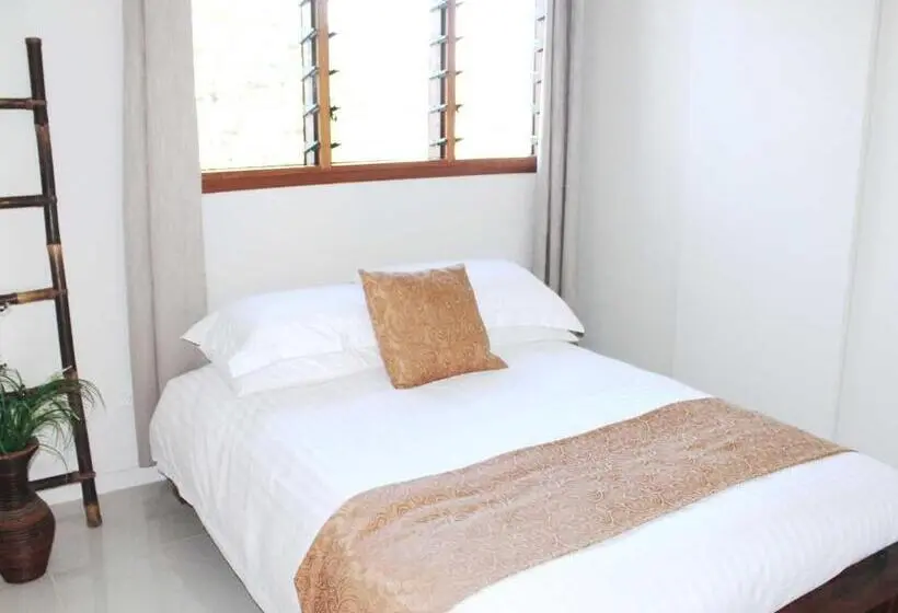 1 Bedroom Penthouse Apartment, Vanuatu Beachfront Apartments