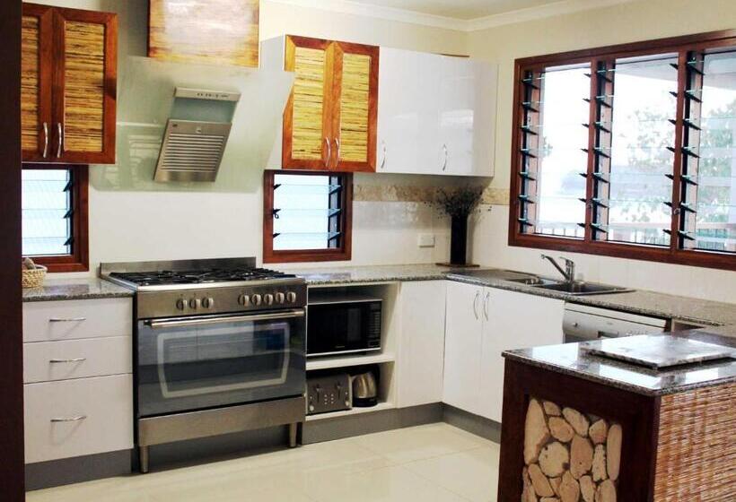 1 Bedroom Penthouse Apartment, Vanuatu Beachfront Apartments