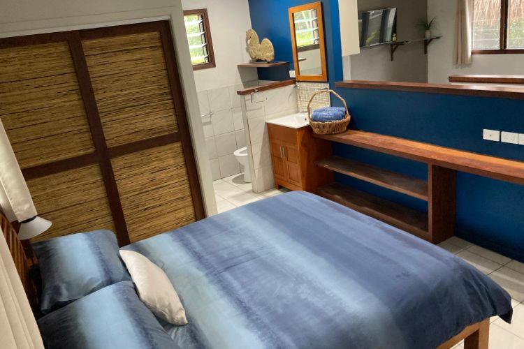 ویلای یک اتاق خوابه با استخر شنا, Vanuatu Beachfront Apartments