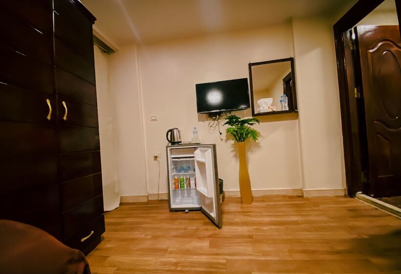 اتاق لوکس یک تخته, Giza Pyramids Inn