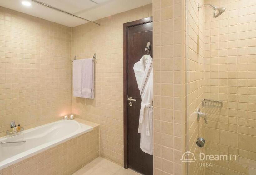 2 Bedroom Apartment with Views, Dream Inn Apartments   Burj Residences Burj Khalifa View