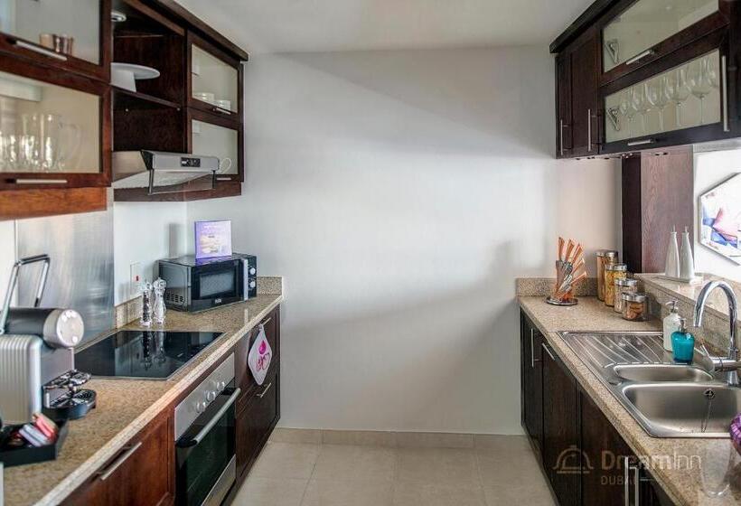 2 Bedroom Apartment with Views, Dream Inn Apartments   Burj Residences Burj Khalifa View