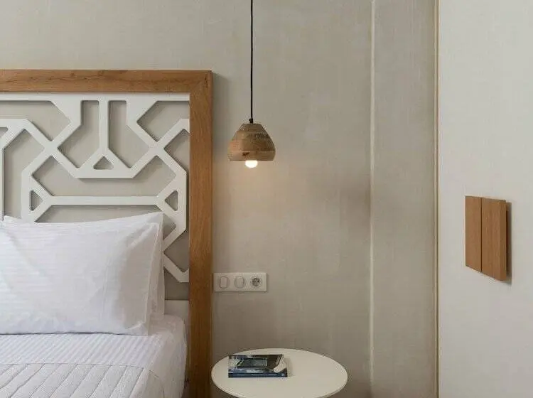 Deluxe-studio, Apollo Apartments