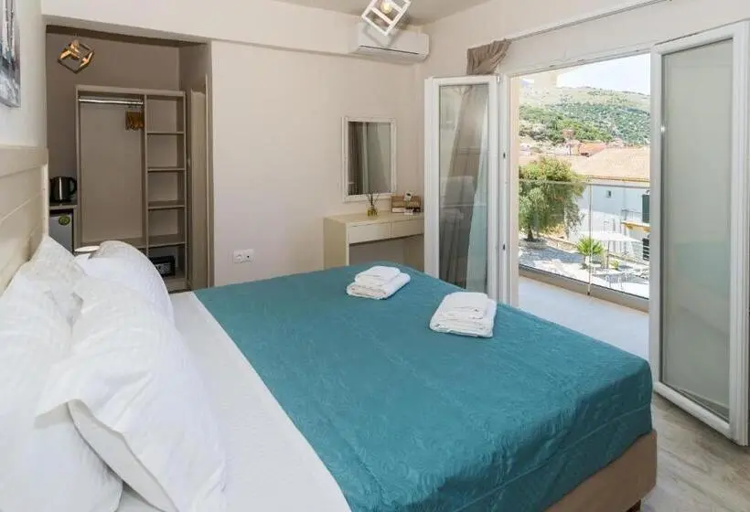 اتاق استاندارد با تخت بزرگ, Aria Suites