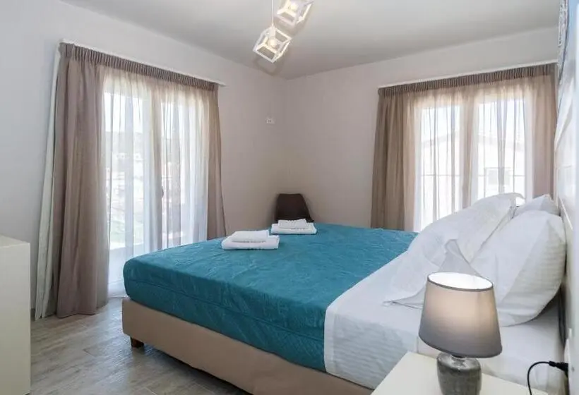 اتاق استاندارد با تخت بزرگ, Aria Suites