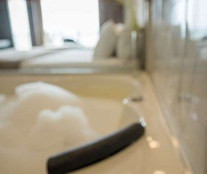 高级套房, Eleton Resort & Spa