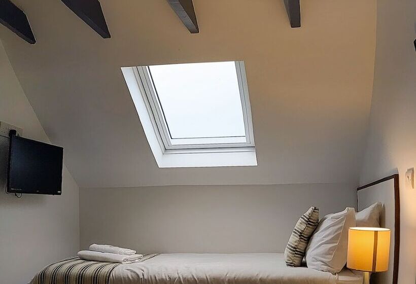 싱글 기본룸, Ferry Inn