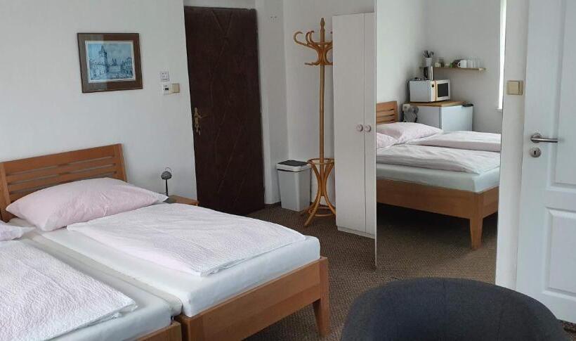 اتاق استاندارد با تخت بزرگ, Fontána