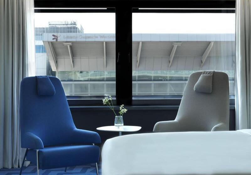 Стандартный Номер Кровать Кинг, Renaissance Warsaw Airport