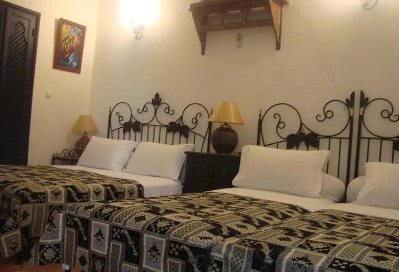اتاق سوپریور چهار تخته, Riad Jnane Mogador