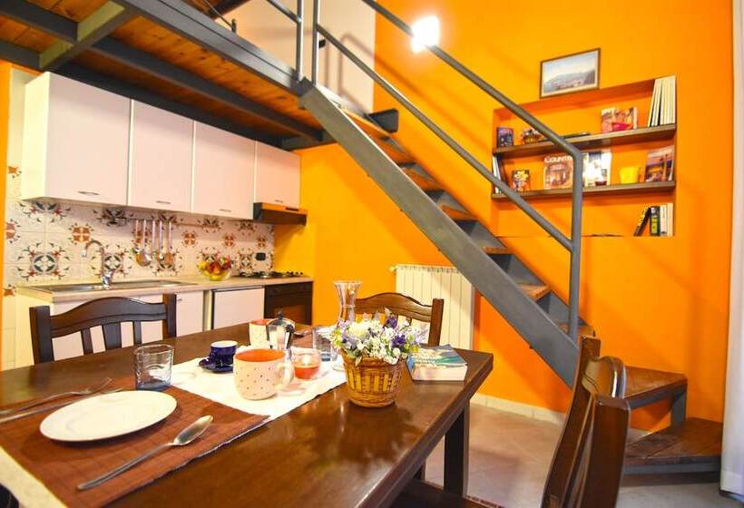 آپارتمان 1 خوابه, Case Così Chiaia