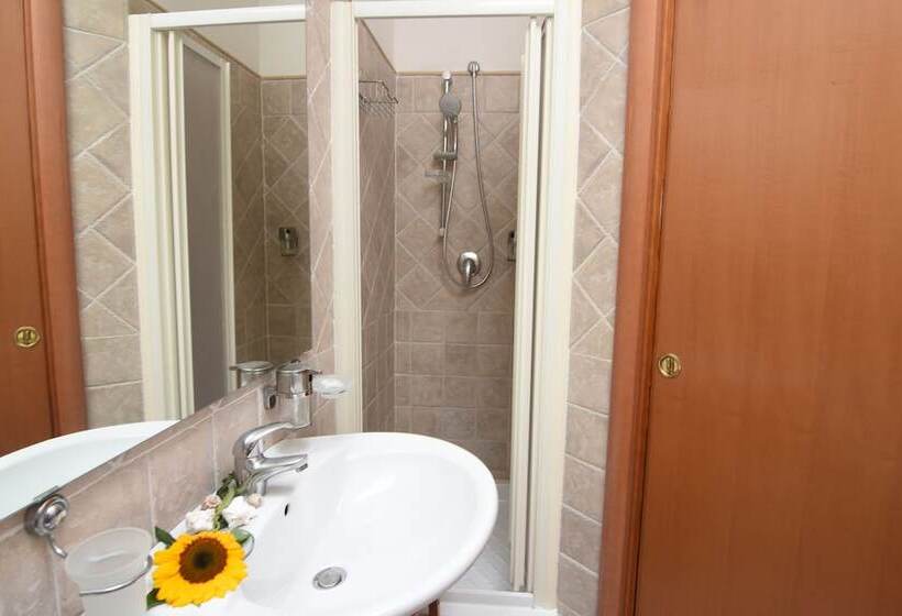 آپارتمان 1 خوابه با تراس, Case Così Chiaia