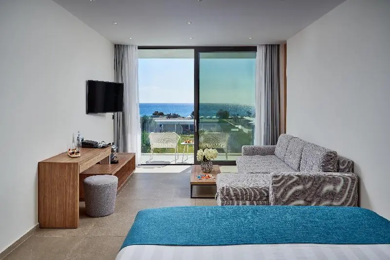 オーシャンビュージュニアスイート, Gennadi Grand Resort