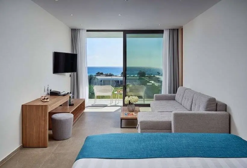 庭の見えるジュニアスイート, Gennadi Grand Resort