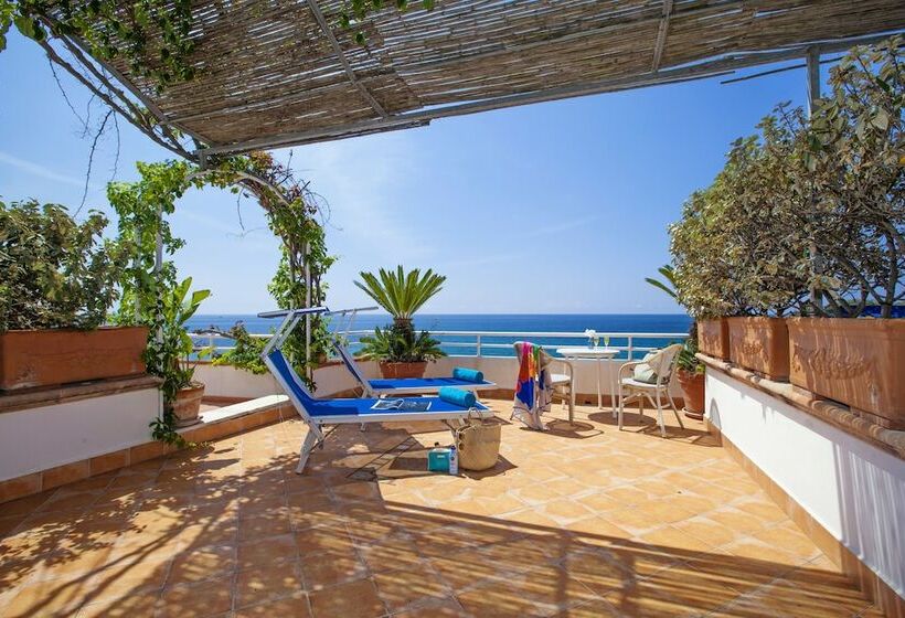 غرفة سوبيريور مطلّة علي البحر, Il Cefalo Hotel & Restaurant