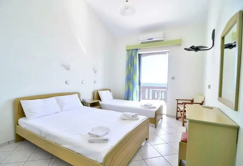 Triple Room Sea View, Olympiada