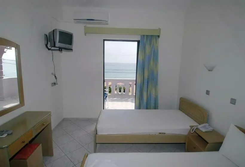 Triple Room Sea View, Olympiada