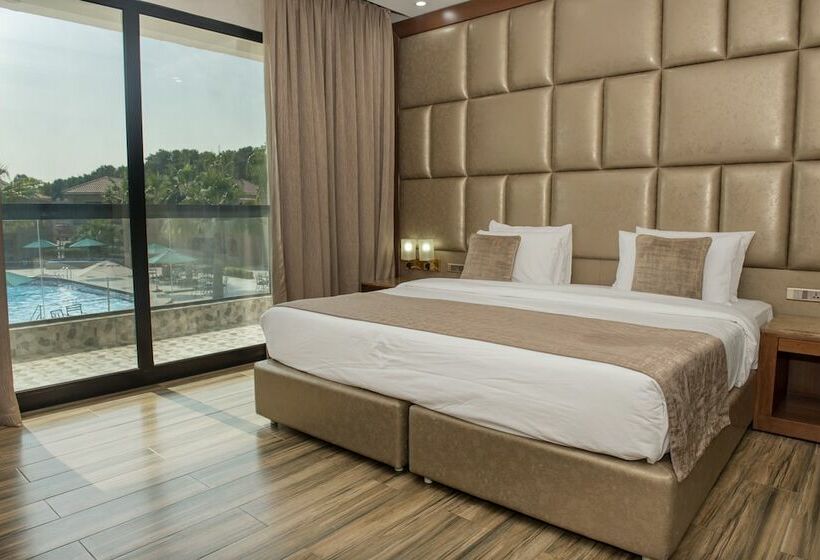 プールの見えるデラックスルーム, Palma Beach Resort & Spa