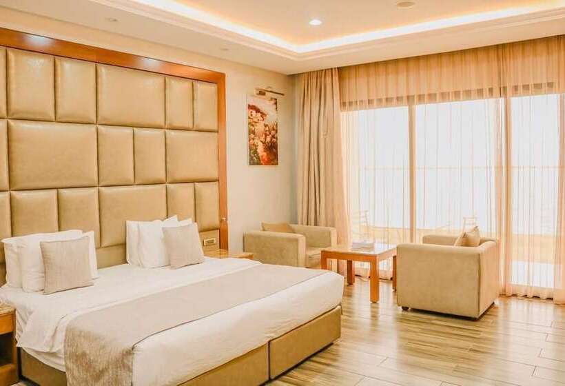 プールの見えるデラックスルーム, Palma Beach Resort & Spa