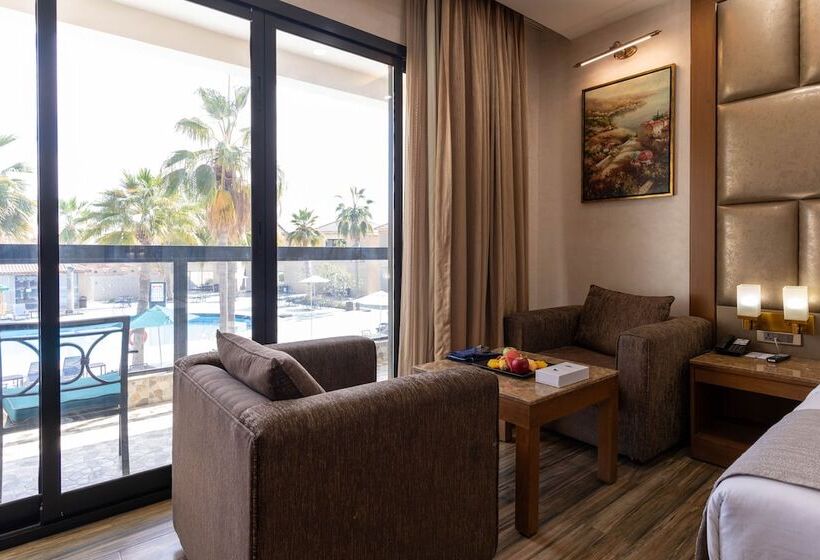 プールの見えるデラックスルーム, Palma Beach Resort & Spa