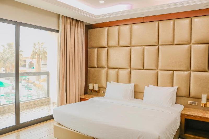 プールビュースイート, Palma Beach Resort & Spa