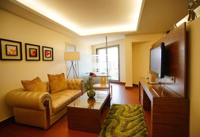 سوئیت 2 خوابه, Xperience