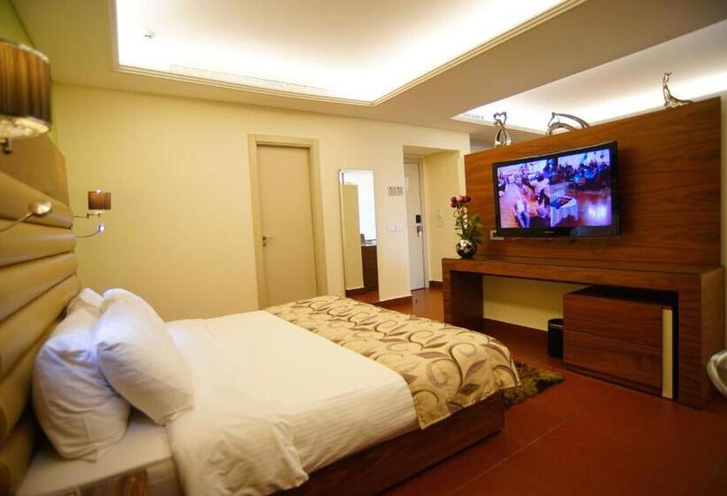 سوئیت 2 خوابه, Xperience