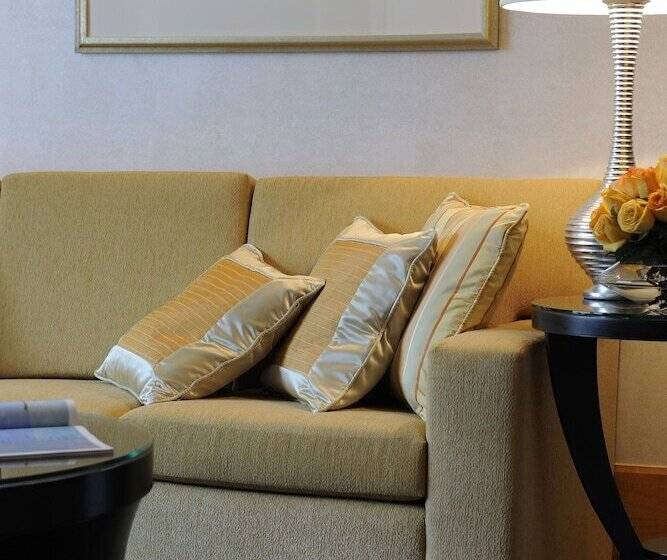 带3个卧室的公寓, Ritz Carlton Residences Difc Downtown Dubai