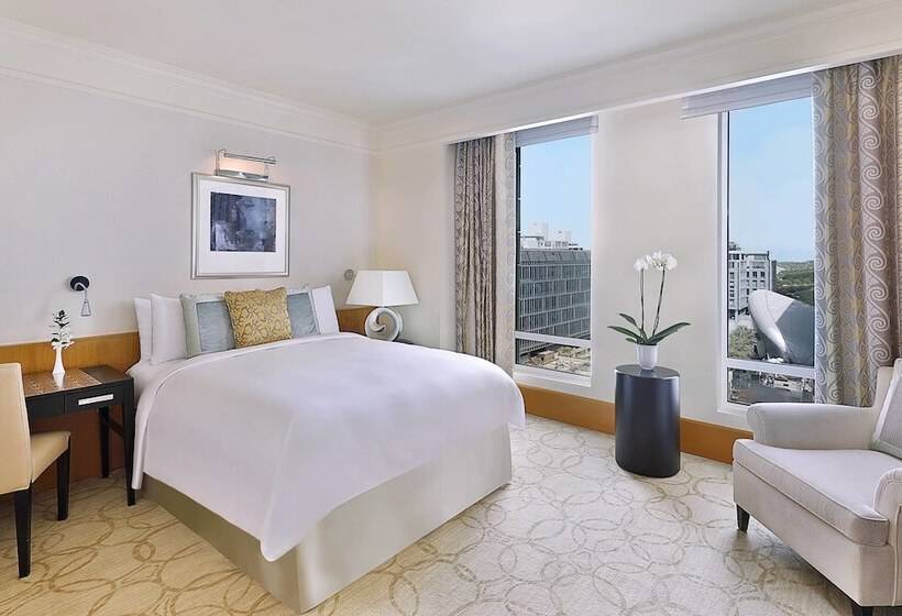 Апартаменты 3 Спальни, Ritz Carlton Residences Difc Downtown Dubai
