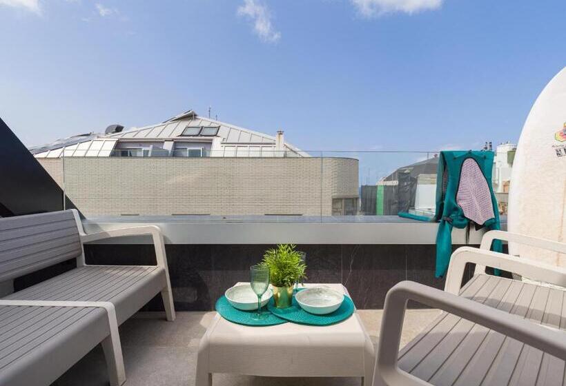 1ベッドルームドゥプレックスアパートメント, Tusity Yeah Apartments