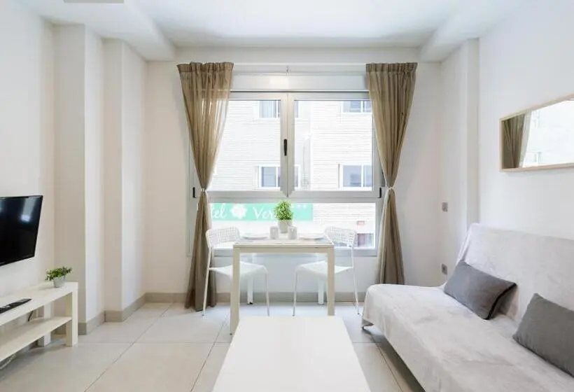 آپارتمان اکونومی 1 خوابه, Tusity Yeah Apartments