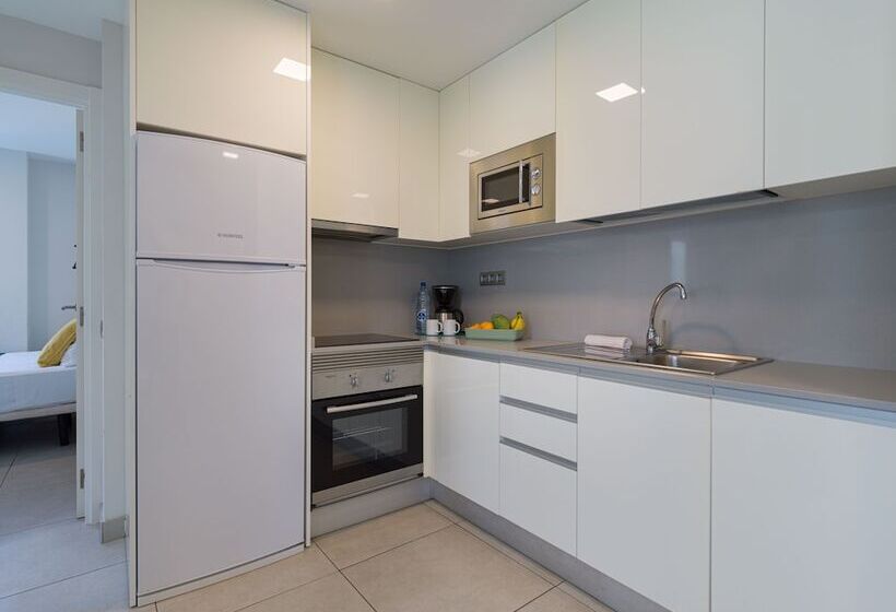 １ベッドルームアパートメント, Tusity Yeah Apartments
