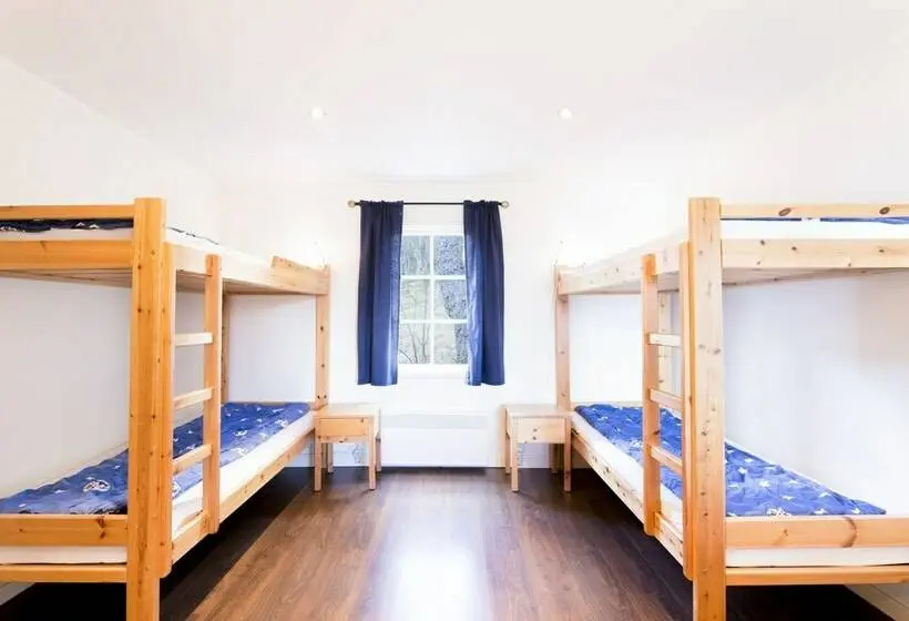 Standard Neljän Hengen Huone Jaettu Kylpyhuone, Grinda Stugby Och Sea Lodge   Pensionat Med Kost & Logi