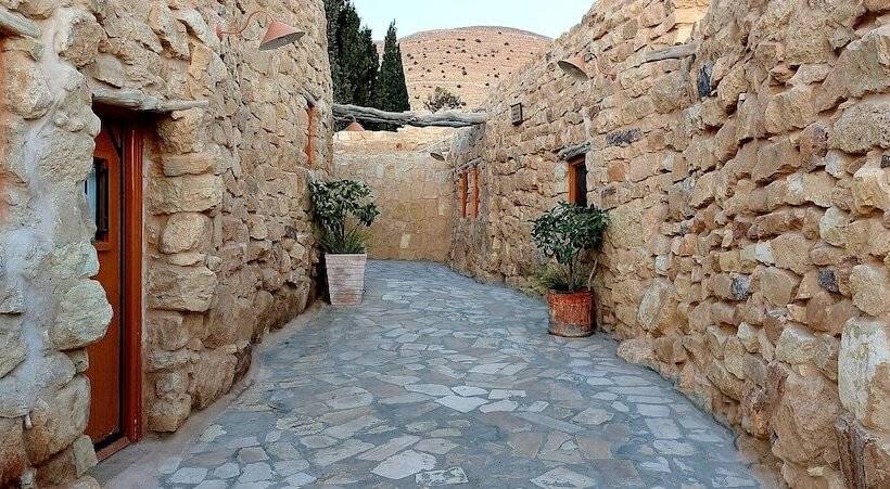 اتاق استاندارد یک نفره, Hayat Zaman Hotel And Resort Petra