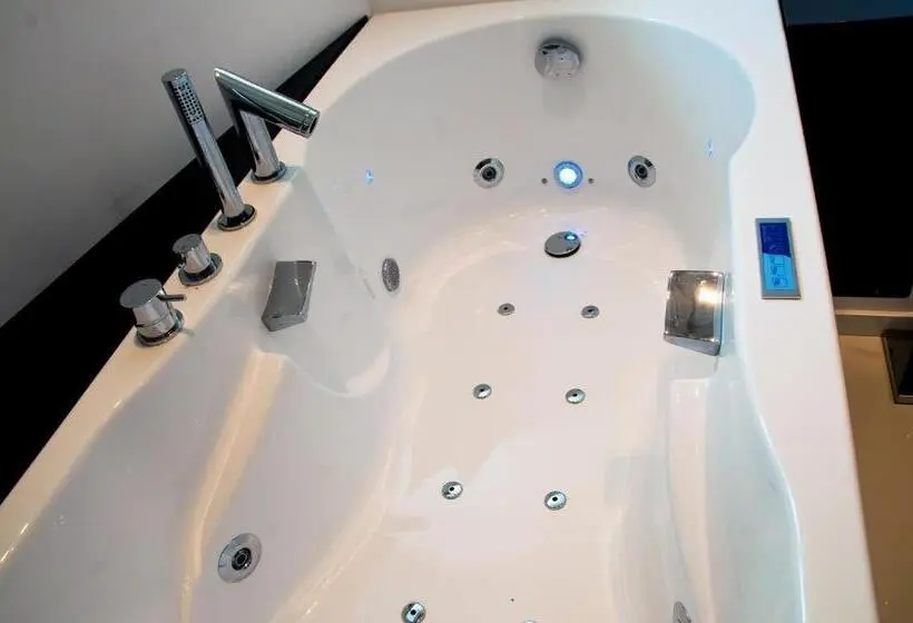 1ベッドルームアパートメント, Le B. Suites, Chambres & Restaurant