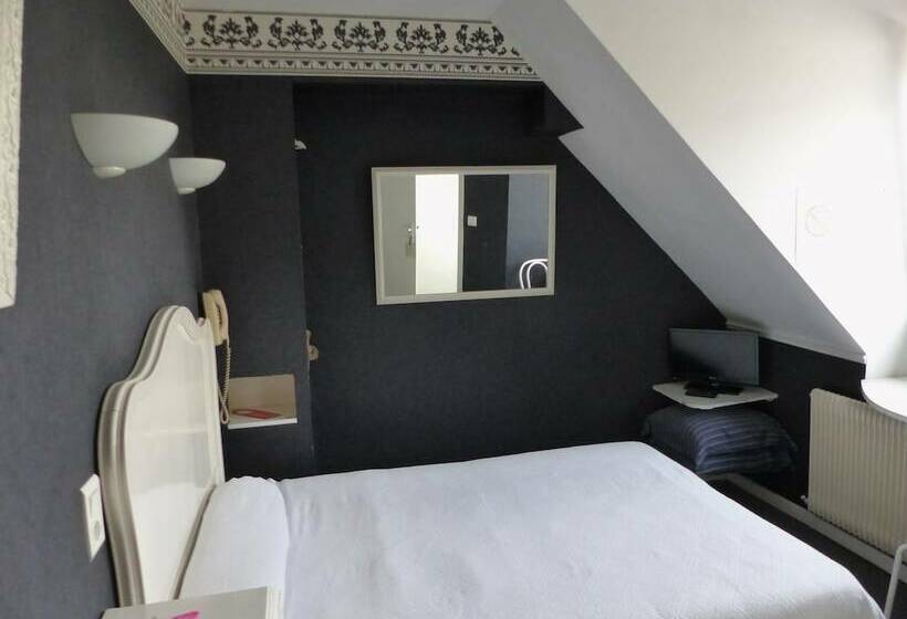 غرفة قياسية, Victor Hugo