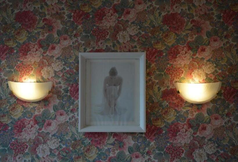 חדר סטנדרט, Victor Hugo