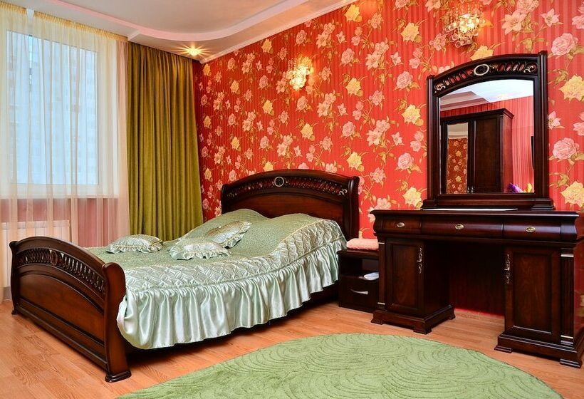 Junior Suite, Poznyakoff Apart