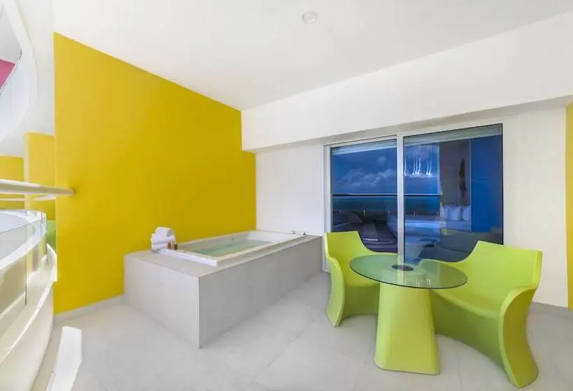 オーシャンビュースタンダードルーム, Temptation At The Tower Cancún Resort   All Inclusive   Adults Only